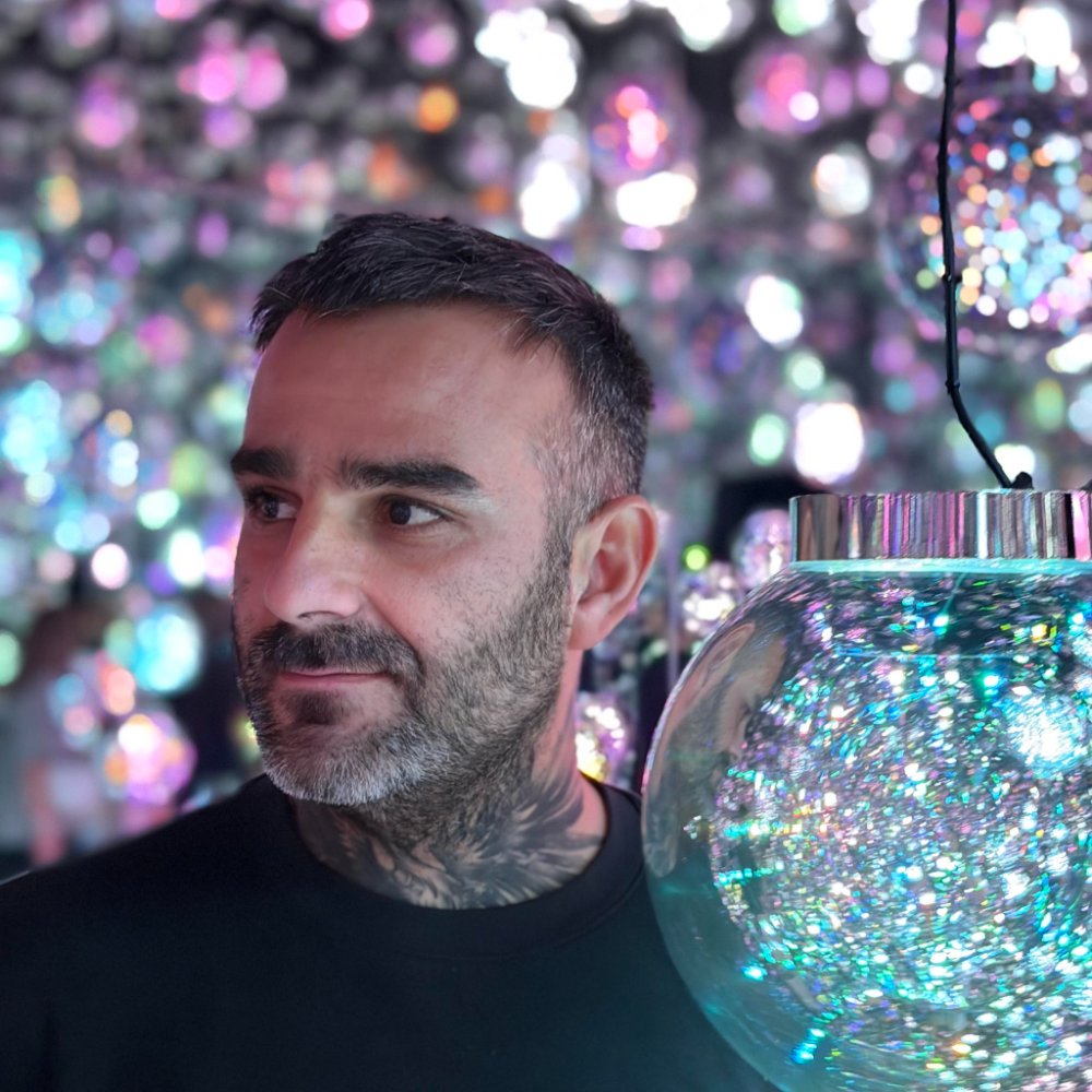 Portrait of Julien Jimenez, founder of GearRentr
